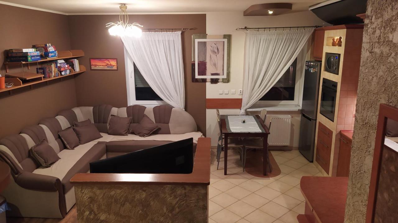 Apartament Na Kawiarach Гниежно Екстериор снимка