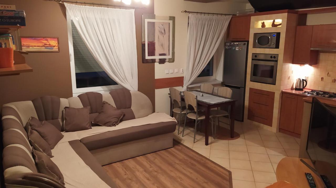 Apartament Na Kawiarach Гниежно Екстериор снимка